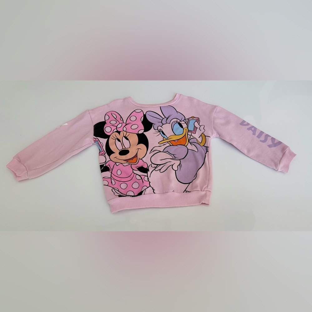 💖SALE 3x$15 Disney Pink Sweatshirt with Minnie Mouse and Daisy Duck